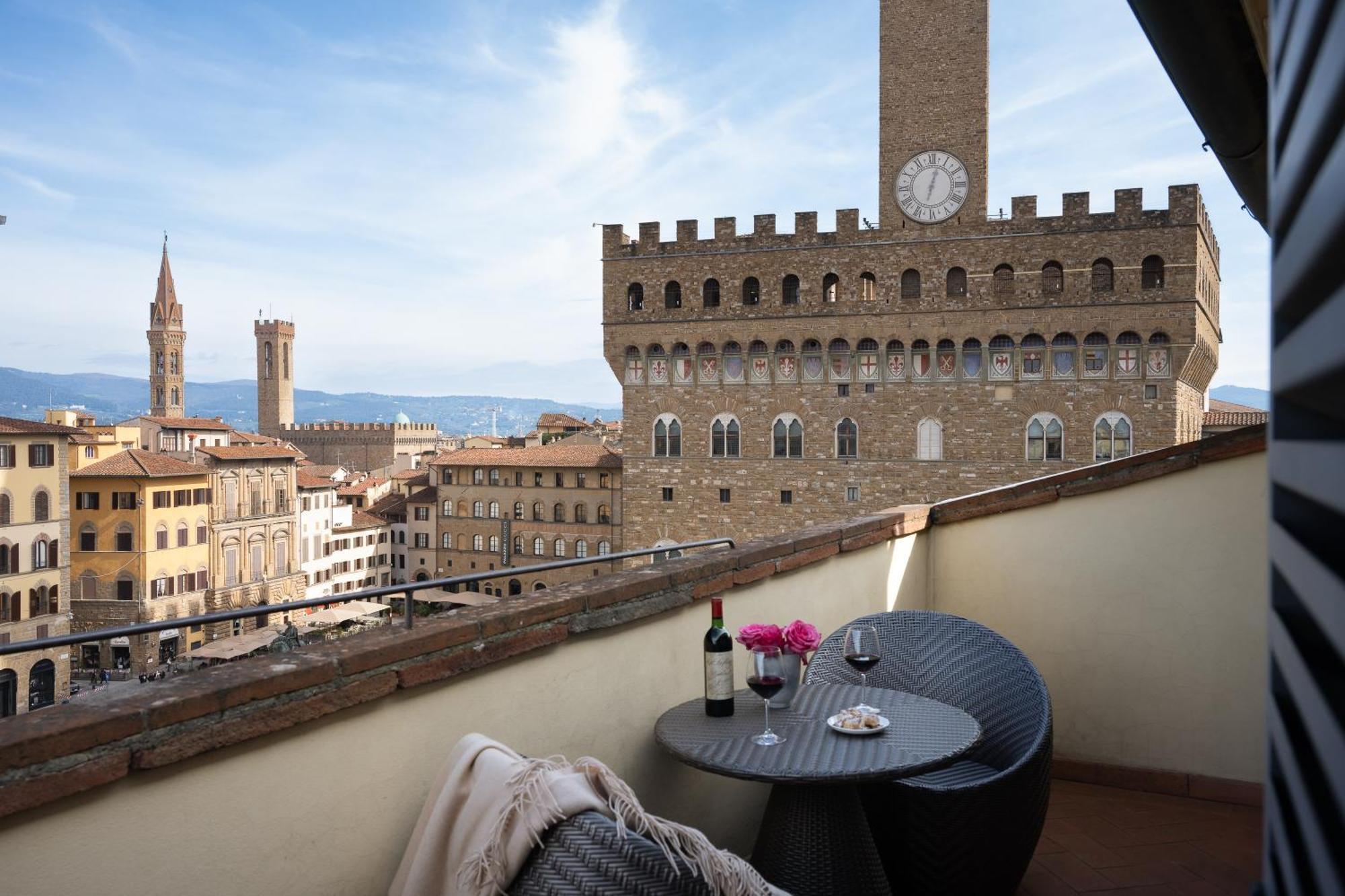 Relais Piazza Signoria Apartahotel 3*